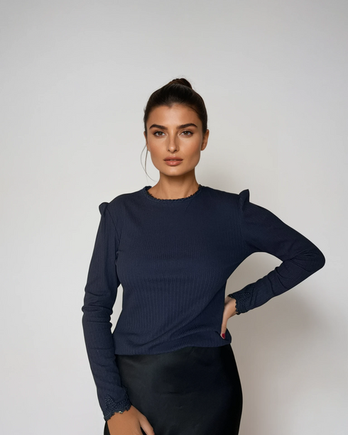 The Esti Top